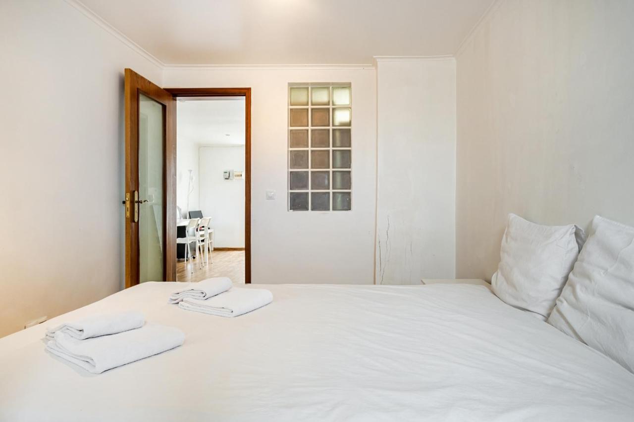 Apartamento Com Terraco E Churrasqueira Lägenhet Lisboa Exteriör bild
